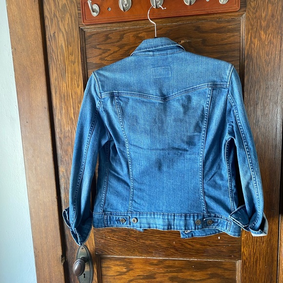 Jean Jacket - Picture 2 of 6
